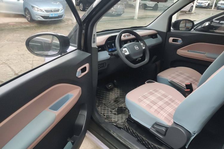 Used Chery QQ Ice Cream 2025 155km Sundae Edition Interior 3