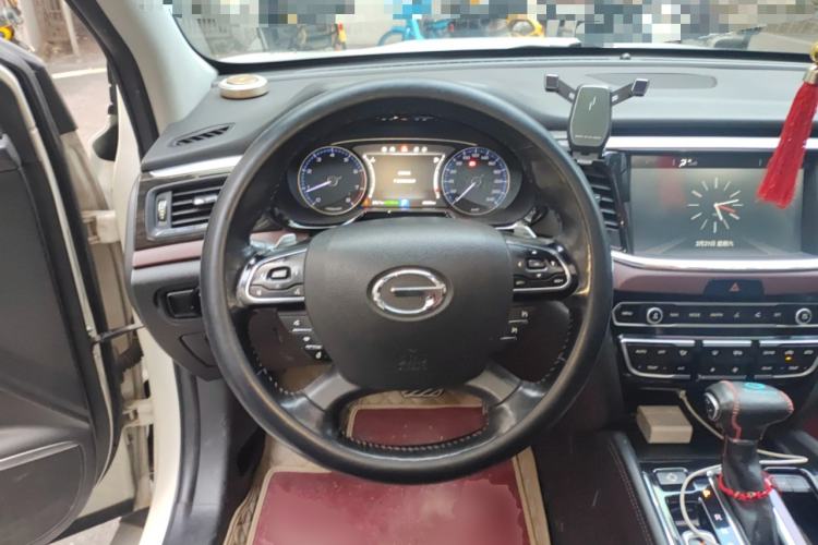 Used GAC Trumpchi GS8 2017 320T Two-Wheel Drive Luxury Smart Connectivity Version (7 Seats)