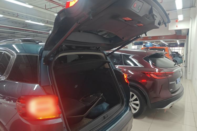 Used Citroen C5 AIRCROSS 2020 400THP Premium Edition Trunk