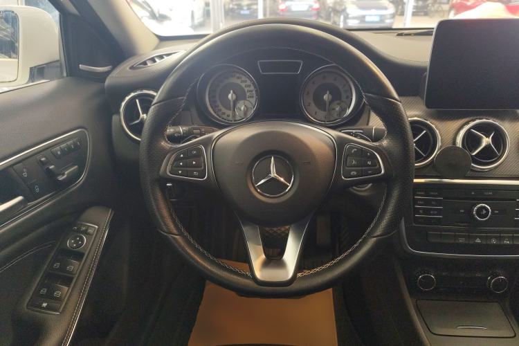 Used Mercedes-Benz GLA 2016 GLA 200 Fashion Model