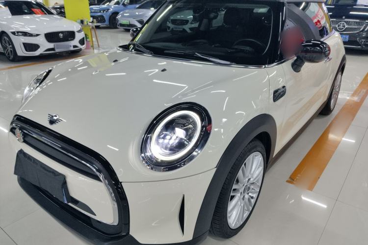 Used MINI 2022 1.5T COOPER Classic Edition