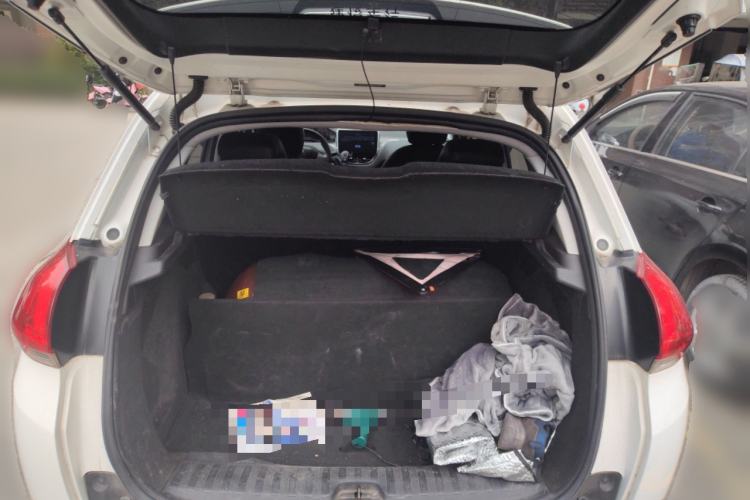 Used Peugeot 2008 2014 1.6L Automatic Trend Edition Trunk