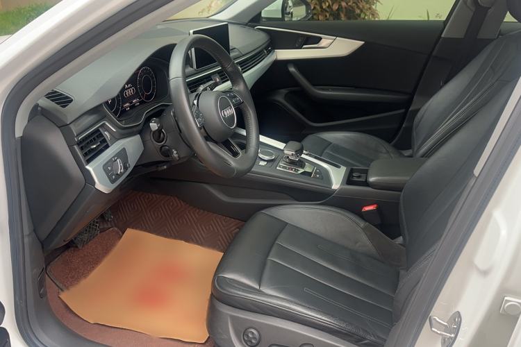 Used Audi A4L 2018 30th Anniversary Edition 40 TFSI Fashion Model Interior 2