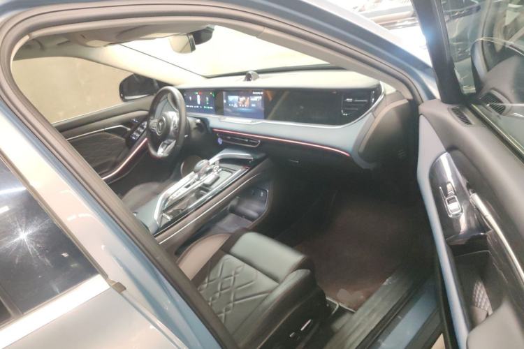 Used VOYAH FREE 2021 Four-Wheel Drive Extended-Range First Edition Commemorative Edition Exclusive Luxury Package Right Front Seat