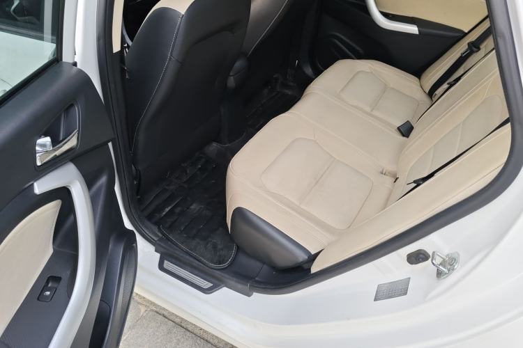 Used CHANGAN Alsvin V7 2015 1.6L Automatic Enjoyment Model China IV Standard
