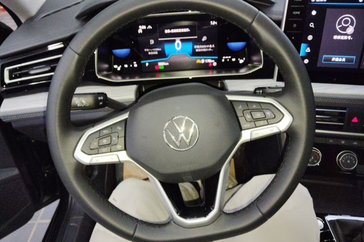 Used Volkswagen Sagitar 2025 Revised Version Three 300TSI DSG Excellence Edition
