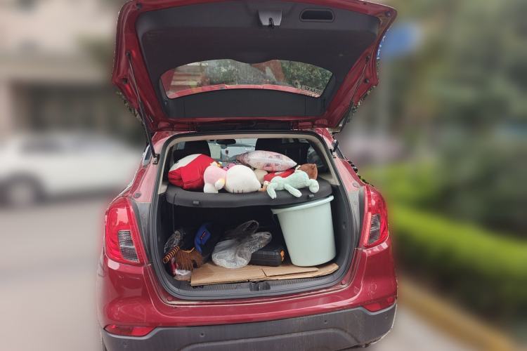 Used Buick Encore 2018 18T Automatic Two-Wheel Drive Urban Fashion Model Trunk