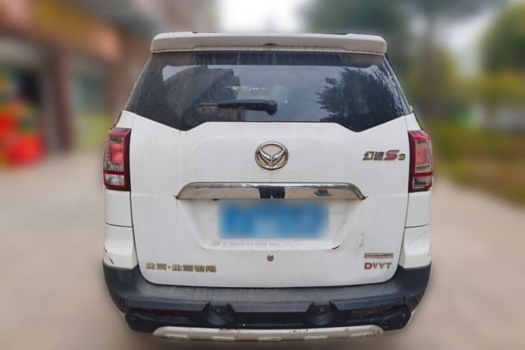 Used HYOSOW S3 2015 1.5L Luxury Model China V Standard
