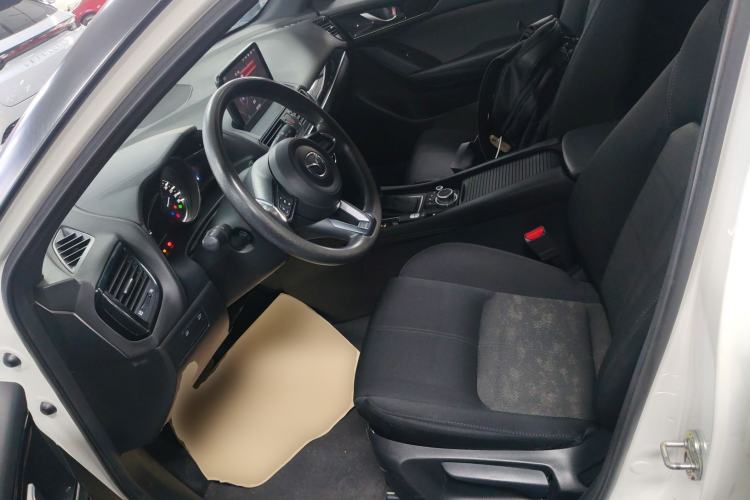 Used Mazda CX-4 2020 2.0L Automatic Two-Wheel Drive Blue Sky Dynamic Edition Left Front Seat