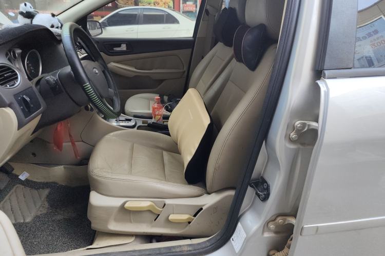 Used Ford Focus 2012 Sedan Classic 1.8L Automatic Fashion Edition
