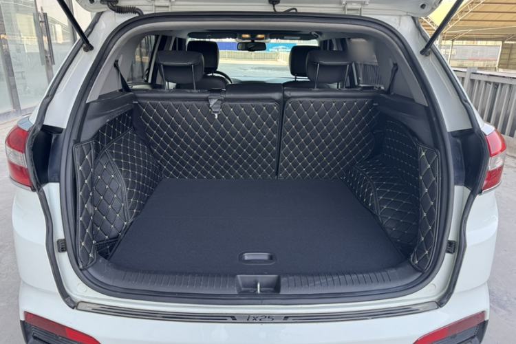 Used Hyundai ix25 2015 2.0L Automatic Two-Wheel Drive Intelligent GLS Interior 7