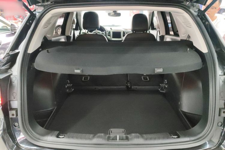 Used Jeep Compass 2019 200T Automatic Family Edition - Connected Large Screen Version
