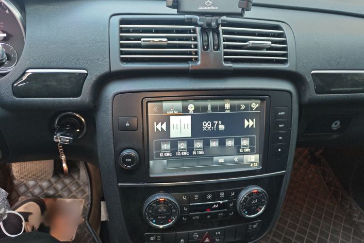 Used Mercedes-Benz R-Class 2015 R 320 4MATIC Luxury Model
