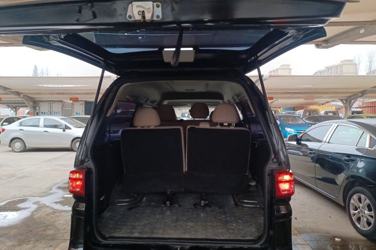 Used FORTHING Lingzhi 2023 M5L 1.6L Base Model 7 Seats