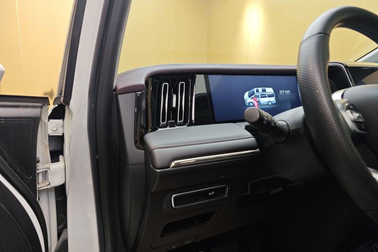 Used GAC Trumpchi M8 2024 Master Series 400T Ultimate Edition Interior 4