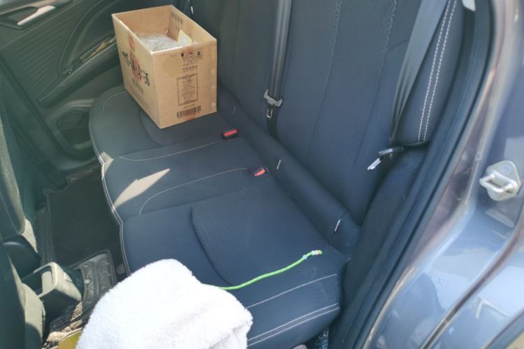 Used NETA V 2021 Standard Range Entertainment Version – Upgraded Model Left Rear Seat