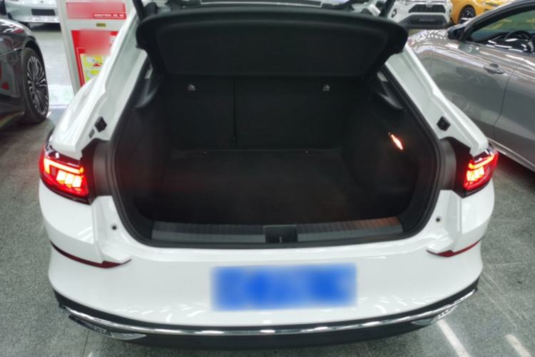 Used Volkswagen Lamando 2025 Lavida L 280TSI DSG Cool & Spicy Edition Trunk