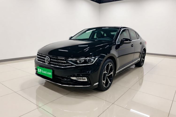 Used Volkswagen Magotan 2025 Zhongxiang Version 330TSI DSG Luxury Edition