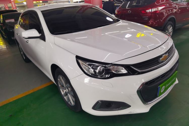 Used Chevrolet Malibu 2017 1.5T Automatic Luxury Edition Front Right 45 Deg