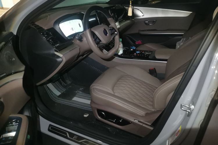 Used BYD Han 2025 EV Intelligent Driving Edition 605KM Prestige Model Interior 3