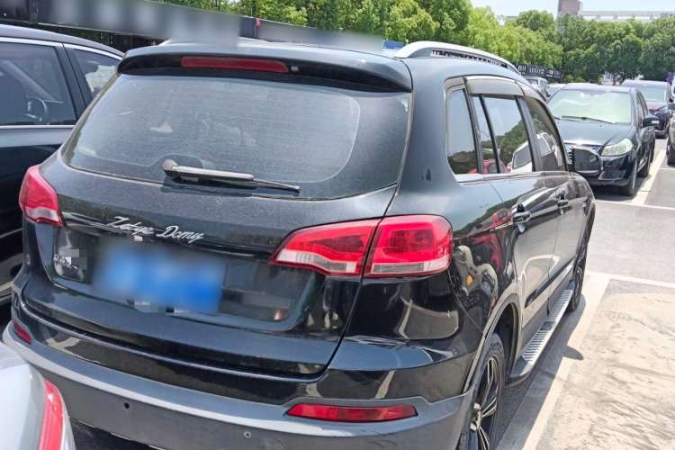 Used Zotye Domy X5 2017 Upgraded Model 1.5T Manual Luxury Version