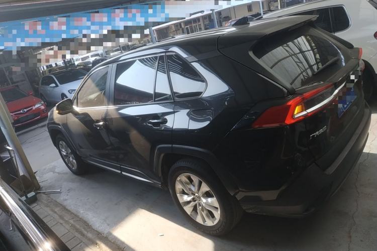 Used Toyota Wildlander 2022 2.0L CVT Two-Wheel Drive Leading Edition Left Side