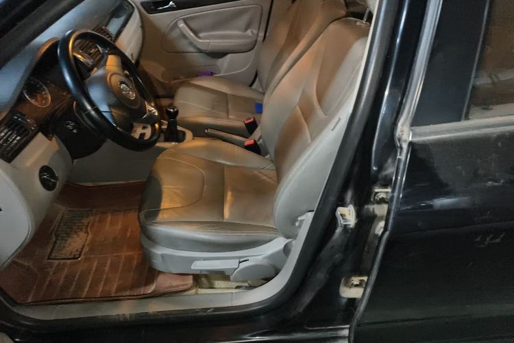 Used Volkswagen Bora 2011 1.6L Manual Comfort Version Left Front Seat