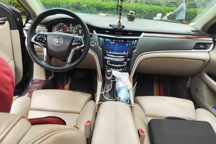 Used Cadillac XTS 2013 28T Luxury Model