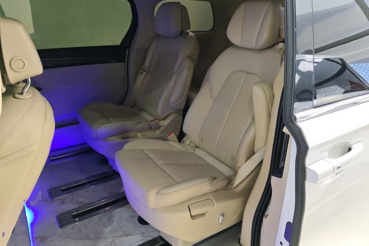 Used Buick GL8 2023 ES Lu Zun Deluxe Model
