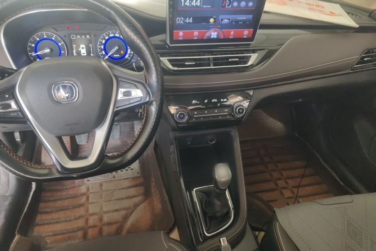 Used CHANGAN Eado DT 2018 1.6L Manual Enjoyment Model Center Console