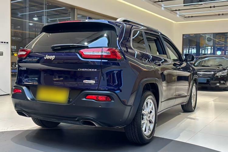 Used Jeep Cherokee 2016 2.4L Leading Edition