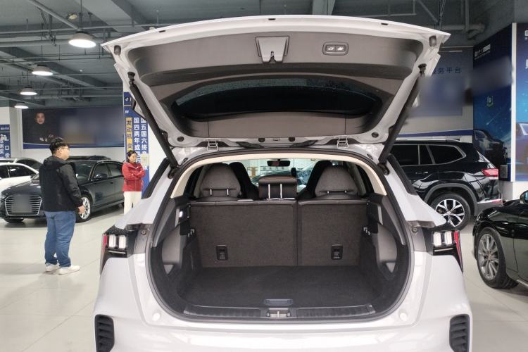 Used Lynk & Co 06 EM-P 2022 PHEV 84 km Range Pro Version
