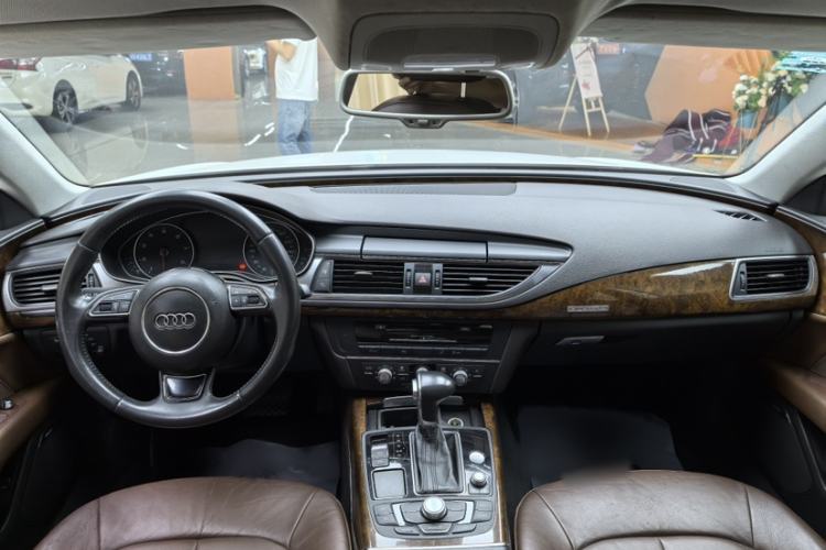 Used Audi A7 2013 50 TFSI quattro Comfort trim