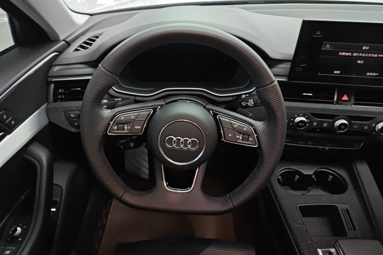 Used Audi A4L 2022 40 TFSI Fashion Dynamic Model