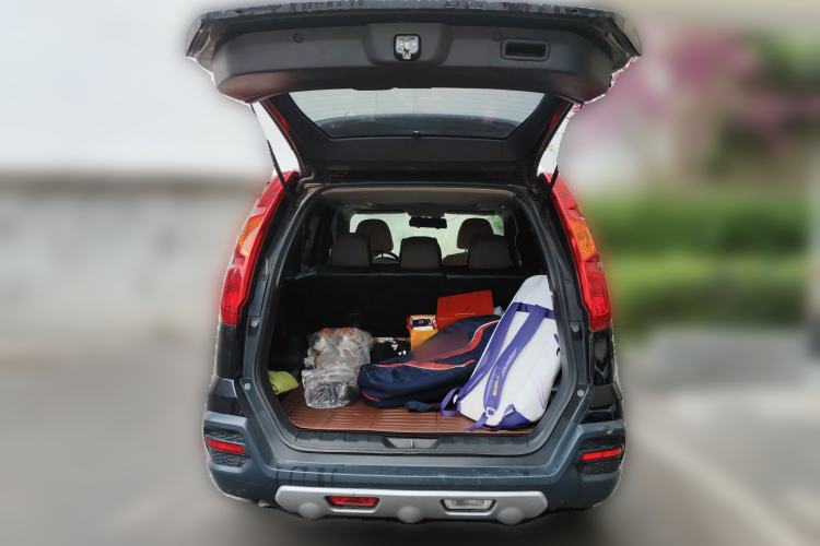 Used Dongfeng Fengdu MX6 2015 2.0L CVT Two-Wheel Drive Dream Edition
