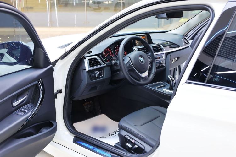 Used BMW 3 Series 2017 320Li M Sport Edition Interior 1