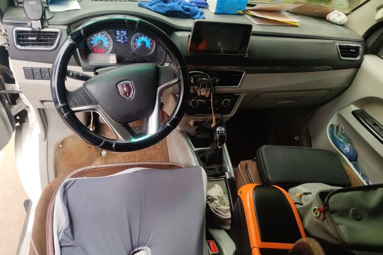 Used Jinbei New Hiace S 2023 1.5L Wealth Edition Passenger Van 5/6/7-Seater Non-Air-Conditioned Version SWC15M