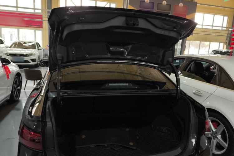 Used Volkswagen Sagitar 2023 300TSI DSG Excellence Edition Trunk