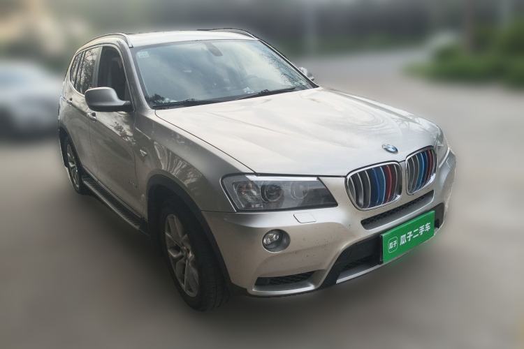Used BMW X3 2011 xDrive28i Luxury Model Front Right 45 Deg