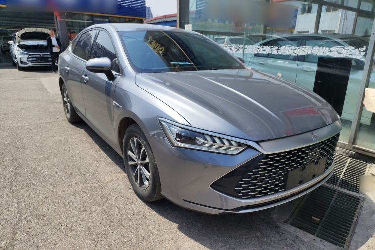 Used BYD Qin PLUS 2024 HONOR Edition DM-i 55KM Leading Model Front Right 45 Deg