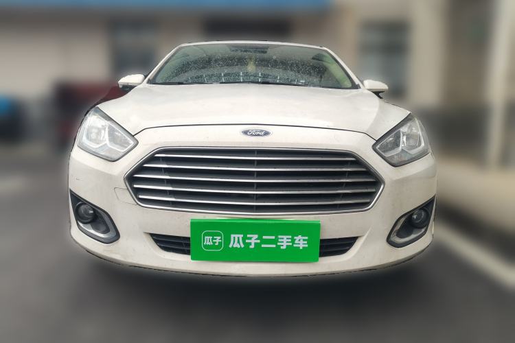 Used Ford Escort 2015 1.5L Automatic Fashion Model
