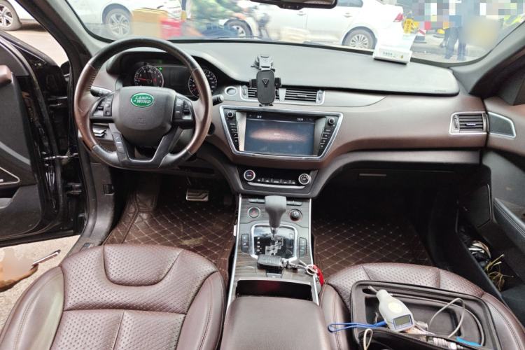 Used Land X7 2015 2.0T Panoramic Prestige Edition
