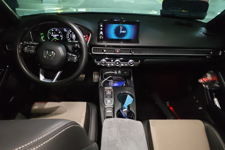 Used Honda Civic 2023 2.0L eHEV Swift Edition Center Console