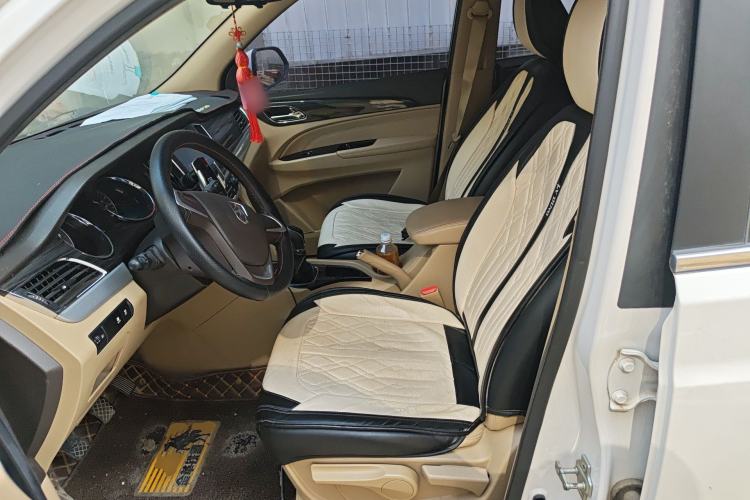 Used Baojun 730 2016 1.5L Manual Comfort Version 7 Seats China V Emission Standard
