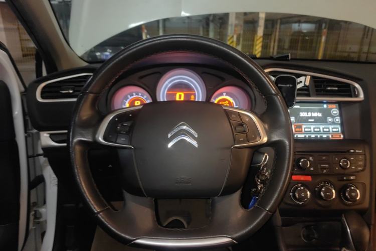 Used Citroen C4L 2014 1.8L Intelligent Drive Automatic Enjoyment Model
