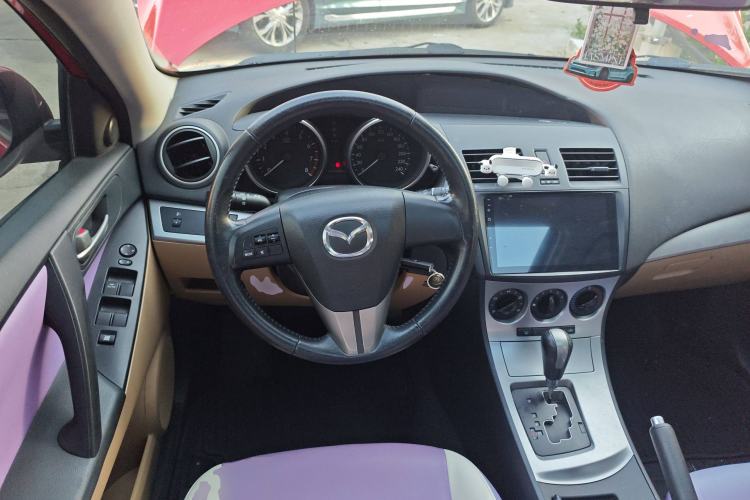 Used Mazda 3 2010 Hatchback 1.6 Automatic Luxury Model
