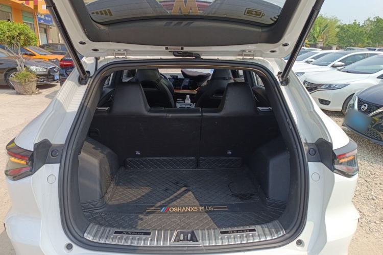 Used CHANGAN OSHAN X5 PLUS 2023 1.5T DCT Excellence Edition Trunk