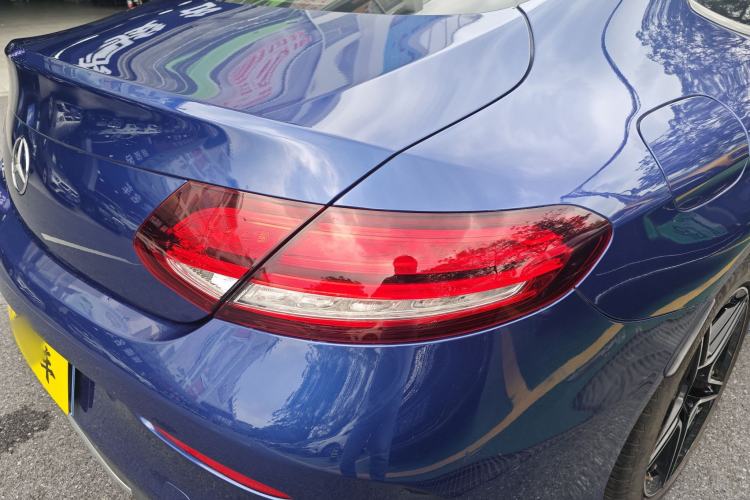 Used Mercedes-Benz C-Class 2019 C 260 Coupe Exterior 5