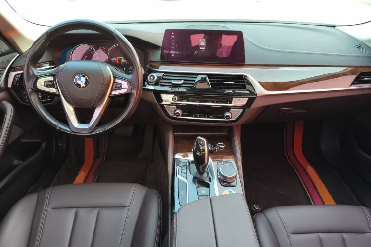 Used BMW 5 Series 2018 525Li Luxury Package