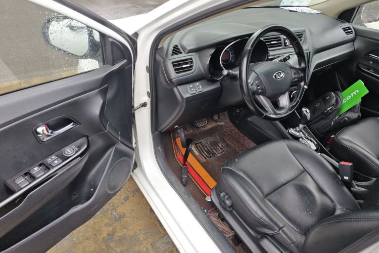 Used Kia K2 2012 Hatchback 1.6L AT Premium Commemorative Edition